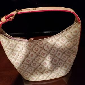 Hand bag